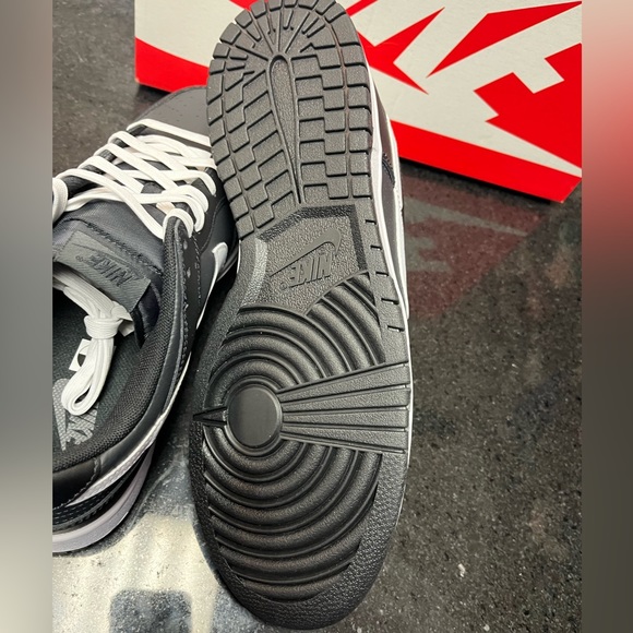 Nike Dunk Low “Off Noir” sz 10 - Picture 8 of 9